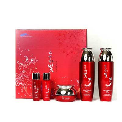 DAANDANBIT Red Ginseng 3set - Набор для ухода за кожей лица с экстрактом красного женьшеня